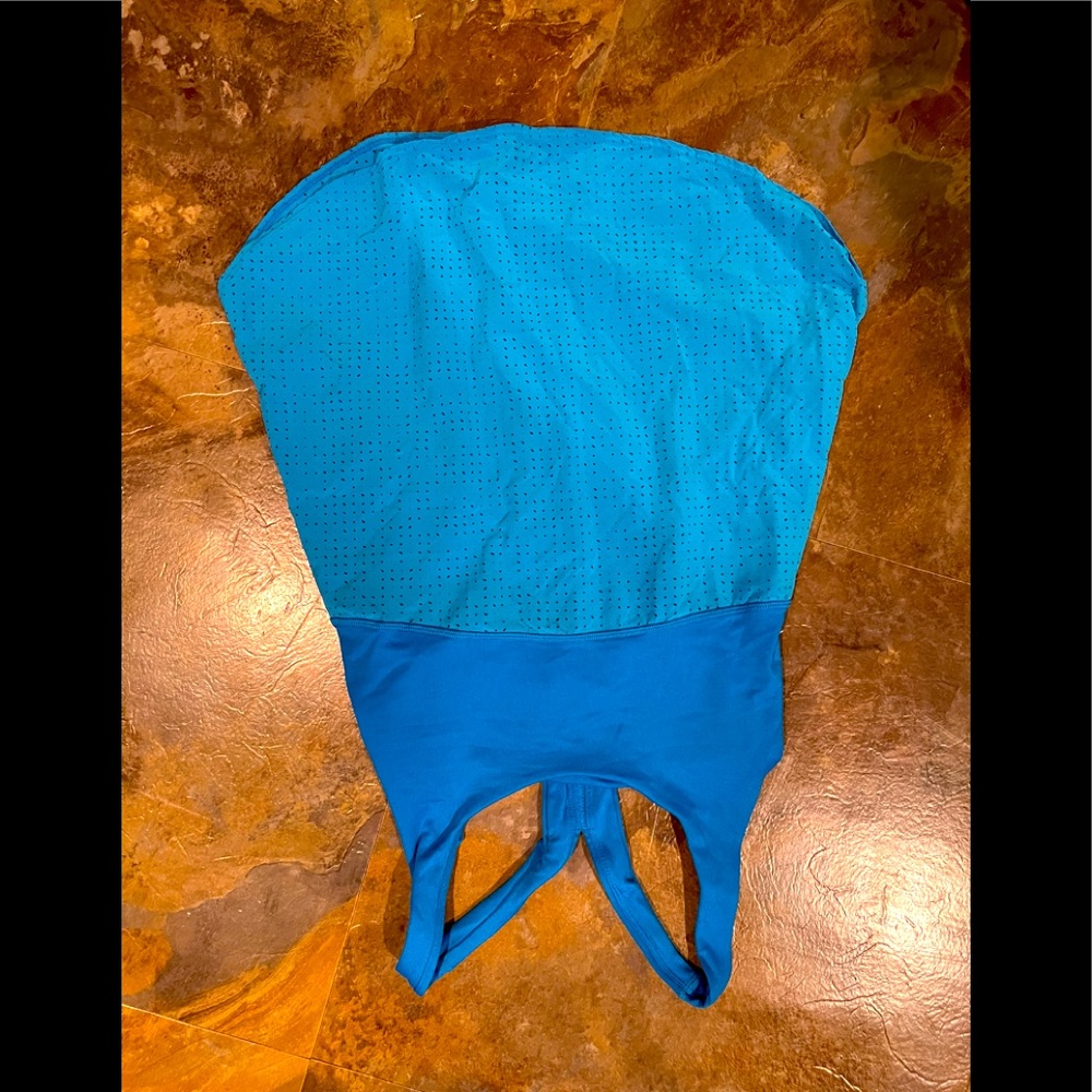 New balance women’s tank top blue built in bra